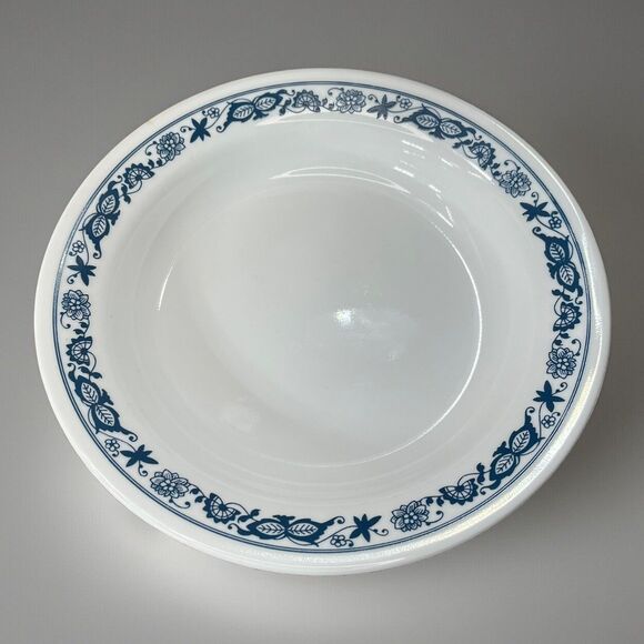 1- CORELLE Livingware OLD TOWN BLUE Onion 15-oz Flat RIMMED SOUP BOWL Navy - Picture 1 of 5